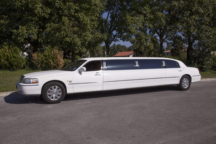 Noleggio limousine Udine