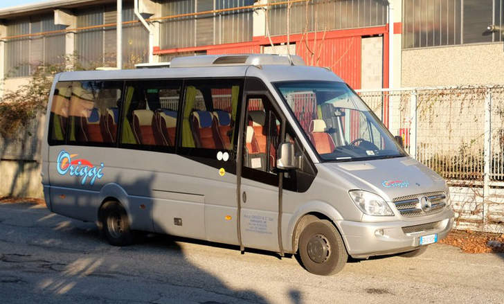 Noleggio minibus con conducente Monza e della Brianza