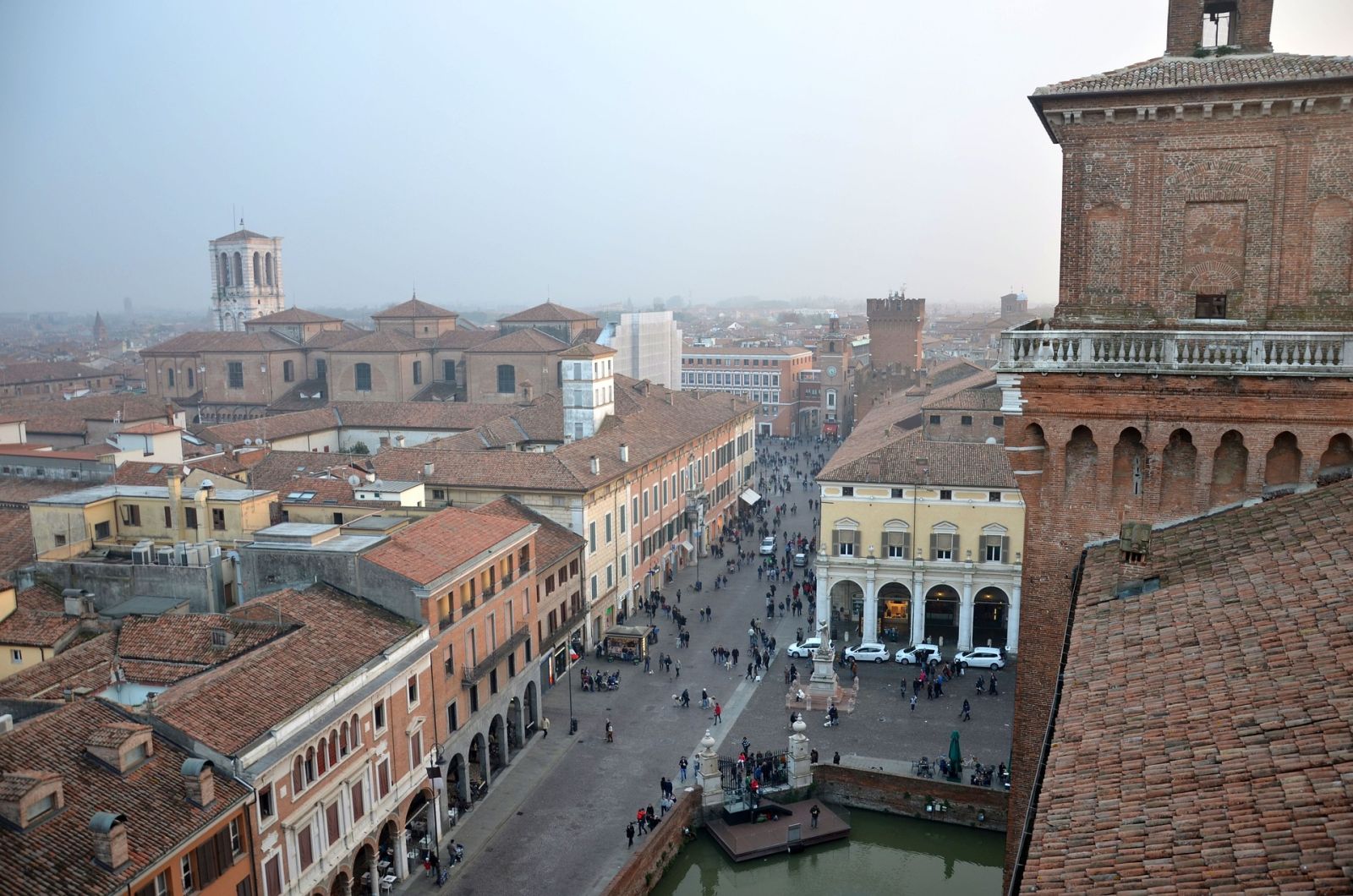 Vista della città di Ferrara